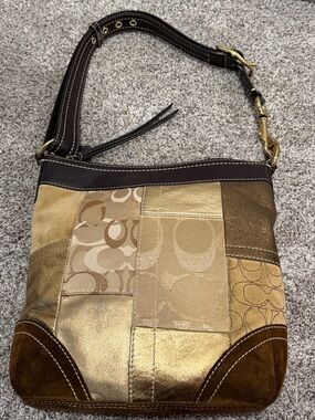 Vintage Coach F10387 Hobo Crossbody Patch Work